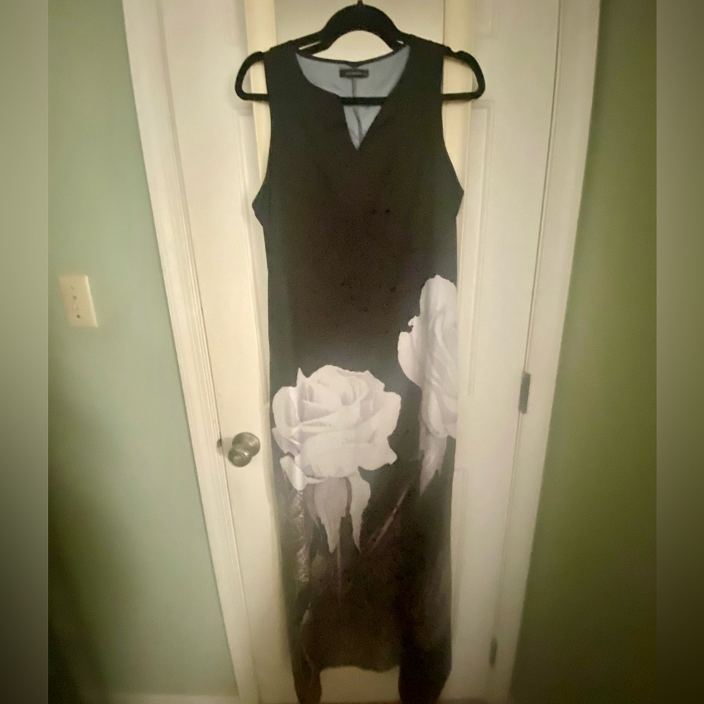 Just Fashion Now Black and White Floral Maxi Dress- Sz M - Picture 2 of 4
